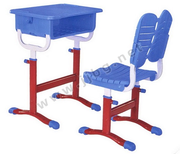 點擊查看商品:課桌椅